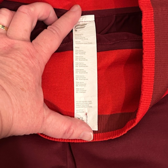 Fabletics XL High-Waisted Seamless Stripe 7/8 Pant and Poppy Seamless Sports Bra - Picture 15 of 16